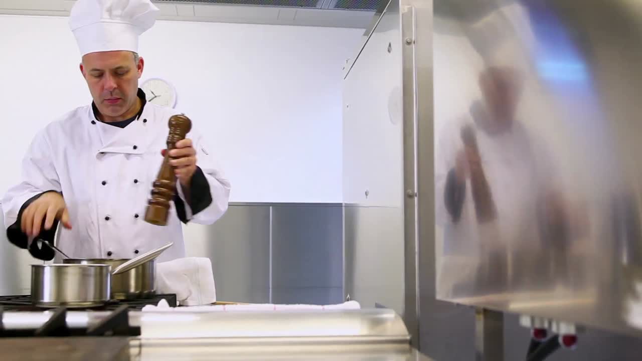 cocinar sopa con sabor y sabor