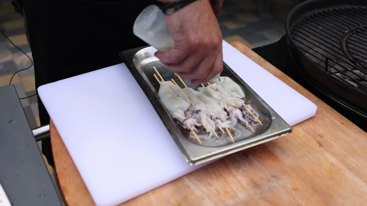 la preparación de pinzones de calamar a la parrilla