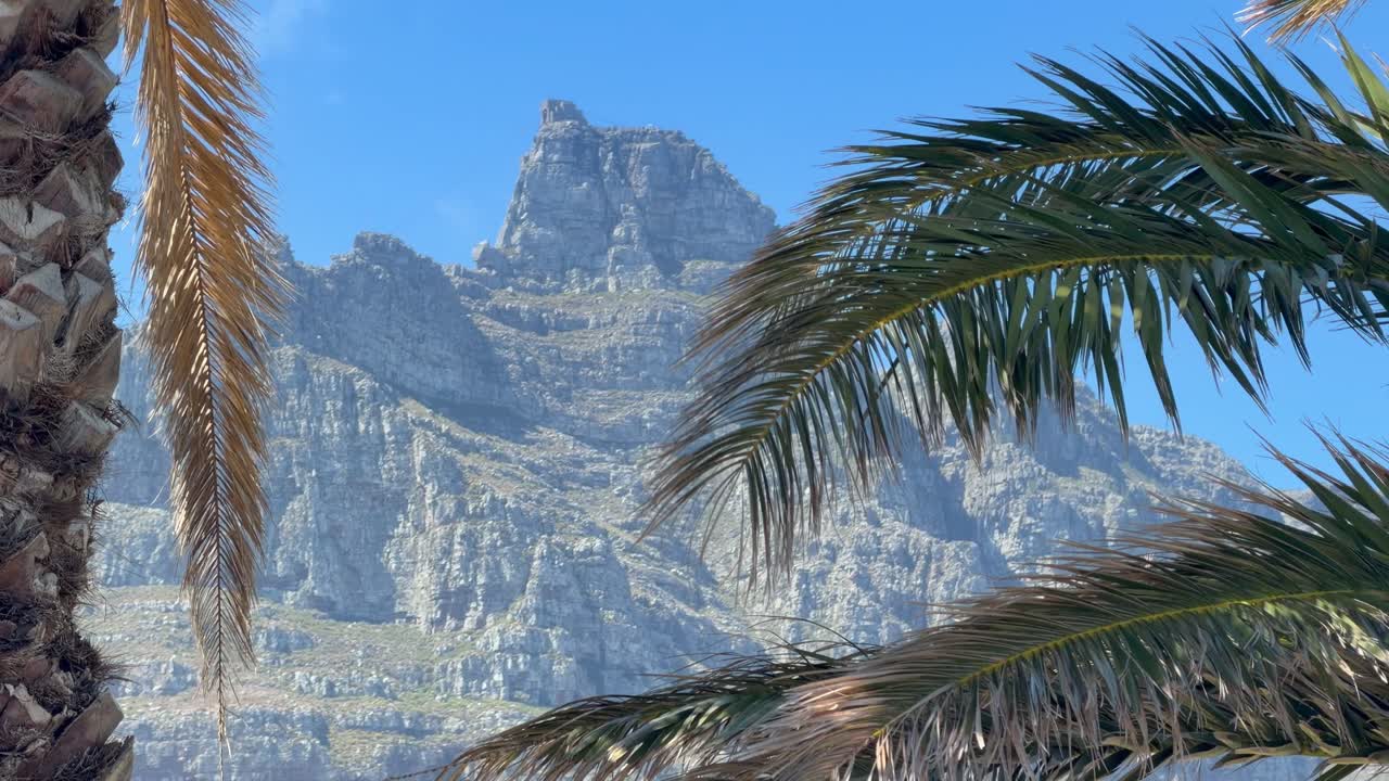 Vista da Table Mountain de Camps Bay