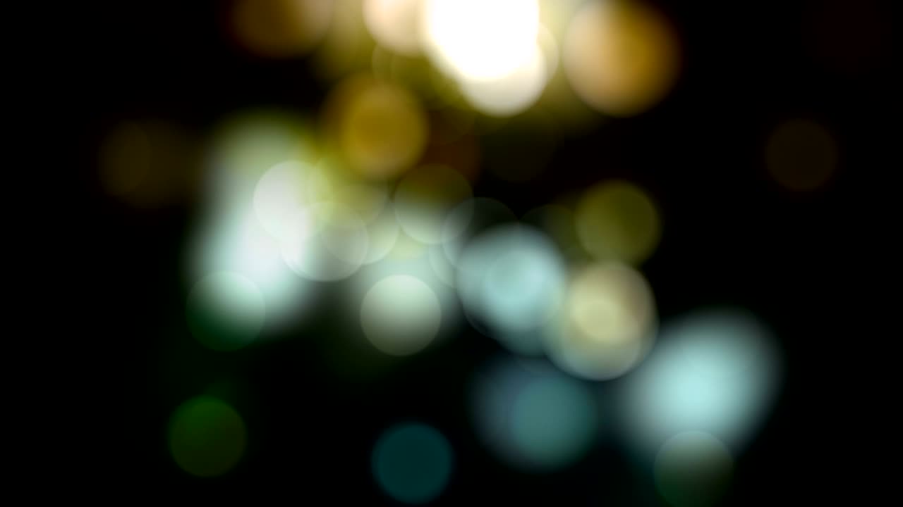 caída de la luz cálida bokeh