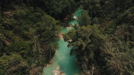 Natural-pools-surrounded-by-jungle-at-El-Chiflon-Waterfalls-in-Chiapas,-Mexico