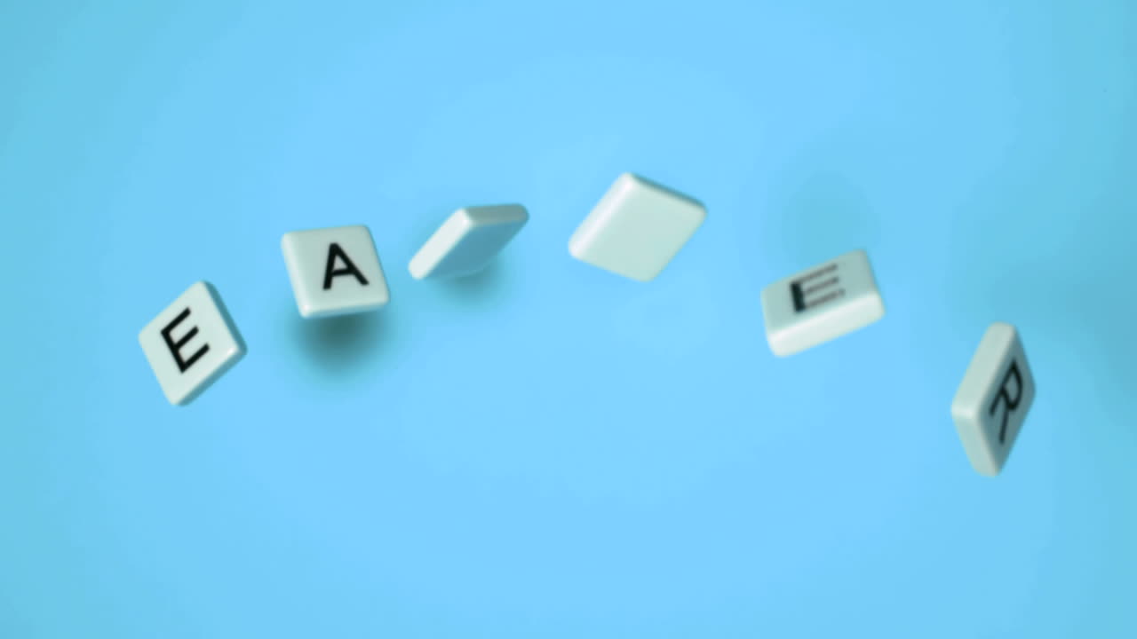 Plastikbuchstaben hüpfen und buchstabieren Ostern