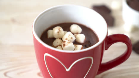 hot chocolate cup with marshmallows