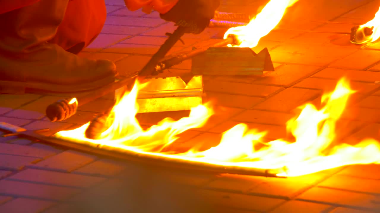 불꽃 쇼에서 불타는 불