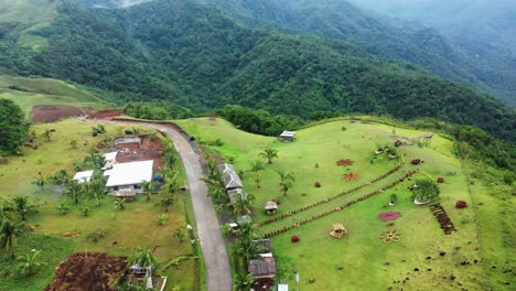 Exuberantes-Laderas-Verdes-En-Mt