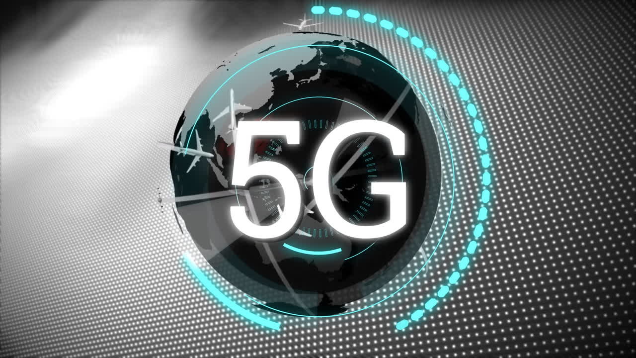 testo 5g e icone di aerei che volano sul globo contro un modello di punti testurati su sfondo grigio