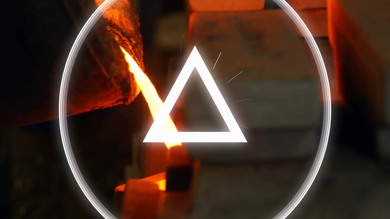 Digel tipper og hælder smeltet metal, mens cirkulær ring og trekant animerer, hvilket fremhæver strømmen.