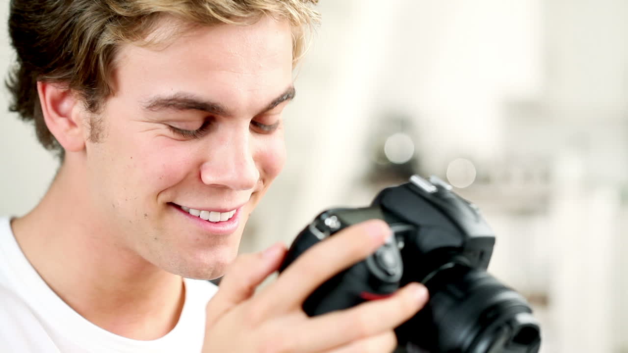 Photorapher using camera