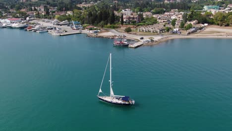 beautiful-ship-pass-in-gouvia-bay-corfu-greece