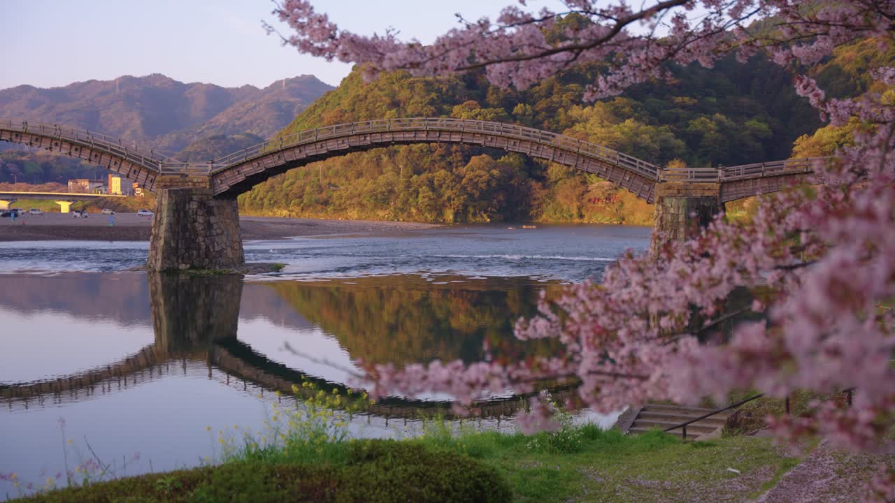 Sunrise in Japan, Spring Sakura and Kintaikyo Bridge Reflecting in ...