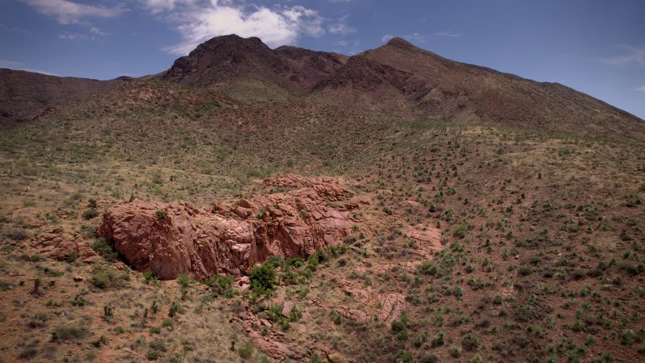 Rotazione attorno a Sneed's Cory nel Parco Statale Franklin Mountain a El Paso, Texas