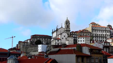 Statische-Ansicht-Von-Miradouro-Da-Vitoria,-Vorbeiziehende-Wolken