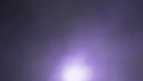 rayos de luz de niebla movimiento abstracto 4k