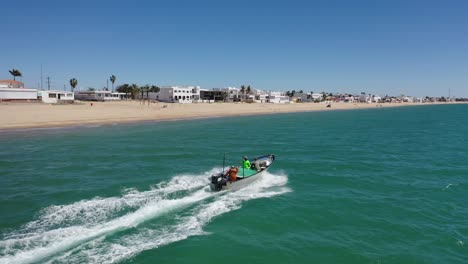 Seguimiento-De-Barcos-De-Pesca-En-La-Costa-Del-Mar