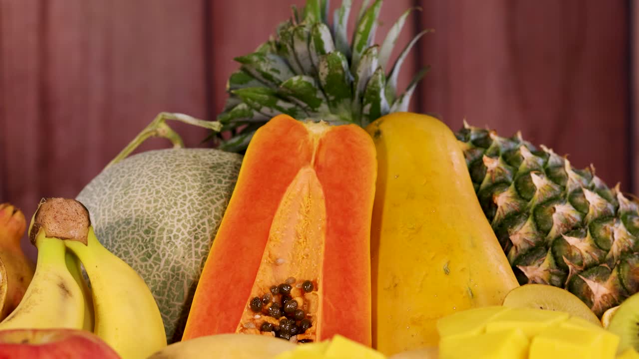 다양한 신선 한 과일 의 활기찬 전시