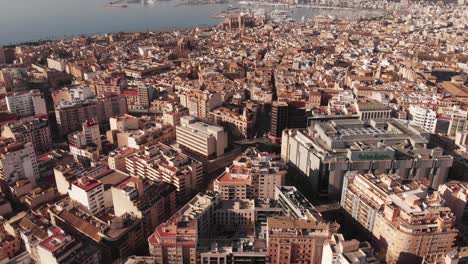 Imágenes-Aéreas-De-La-Isla-Más-Grande-De-Las-Islas-Baleares,-Mallorca.