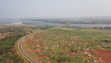 Sandovalina,-São-Paulo,-Brasil---12-De-Septiembre-De-2022---Campamento,-Chozas-De-Lona-Que-Albergan-A-Miembros-De-La-Sem-Terra---Fnl---Frente-Nacional-Para-La-Lucha-De-Campo-Y-Ciudad-3