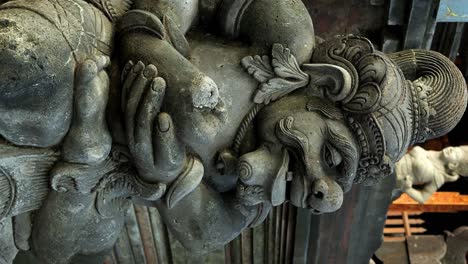 Establishment-slow-motion-shot-of-a-religious-sculpture-in-bali-at-tirta-empul-temple-indonesia-in-ubud