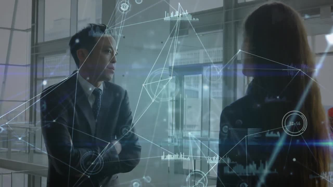 Animation av databehandling och nätverk av anslutningar över olika affärspersoner på kontoret
