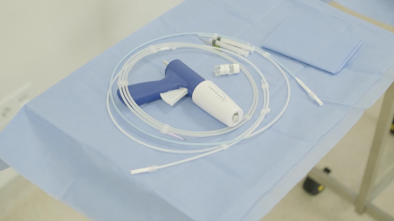 dispositivo de aplicación de bioglue preparado para el procedimiento quirúrgico