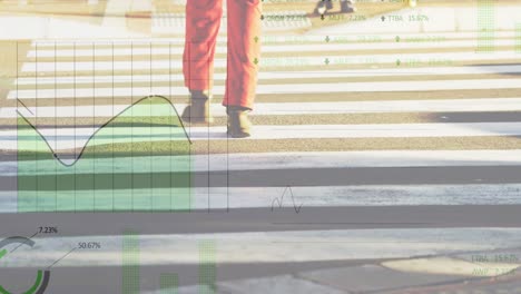 animación del procesamiento de datos financieros sobre el cruce de cebra en la calle de la ciudad