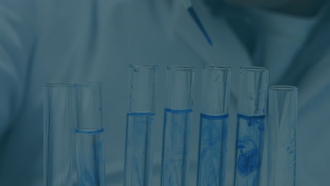 animación de moléculas sobre el científico caucásico en el laboratorio