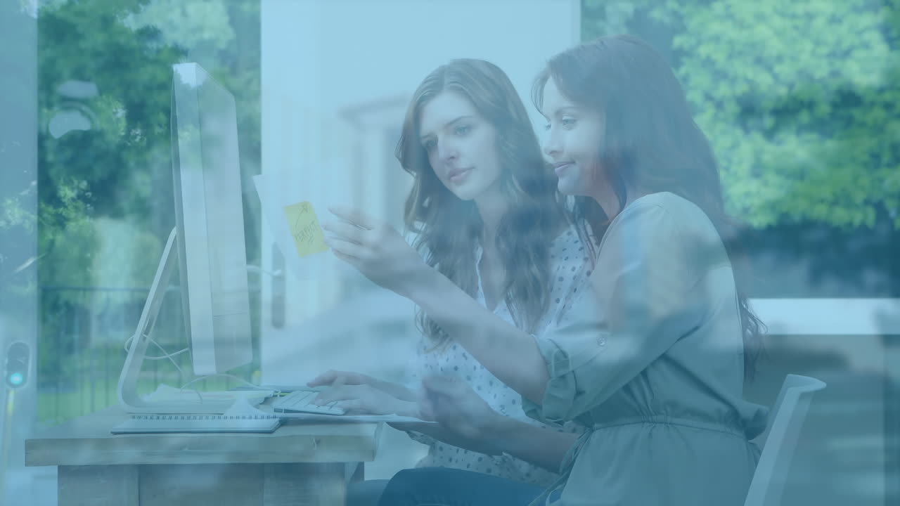 두 명의 백인 사업가에 대한 금융 데이터 처리의 애니메이션