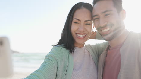 Peace-sign,-selfie-and-couple-at-beach