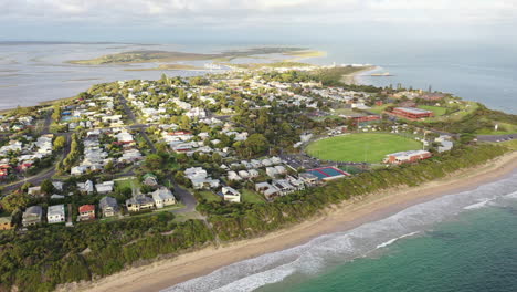 Aerial-flight-over-Queenscliff-Sports-Club-field-in-Pt-Lonsdale,-AUS