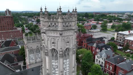 iglesia histórica en la ciudad americana