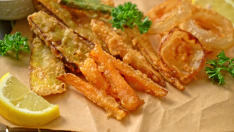 Frittiertes-Mischgemüse-Oder-Tempura