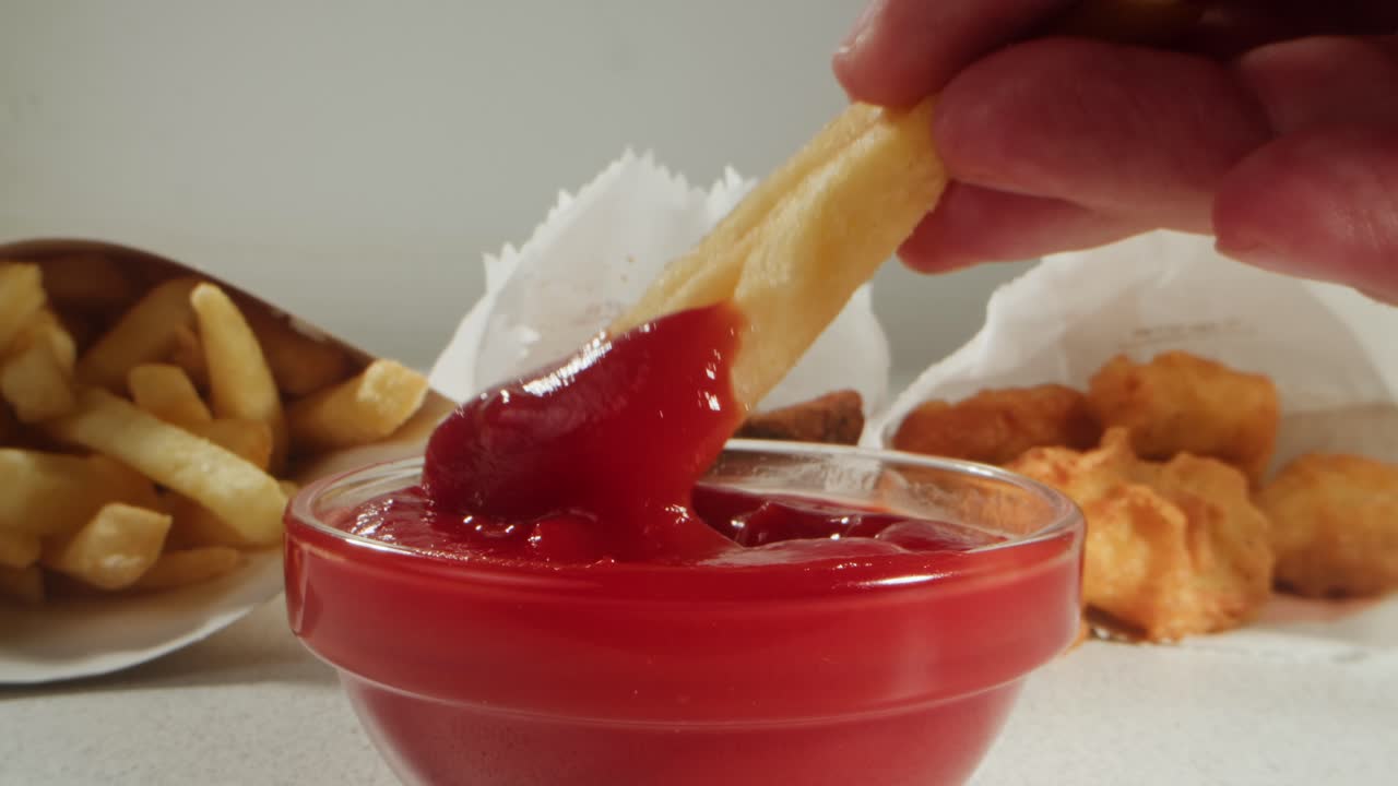 케치업 김과 다른 측면으로 김.