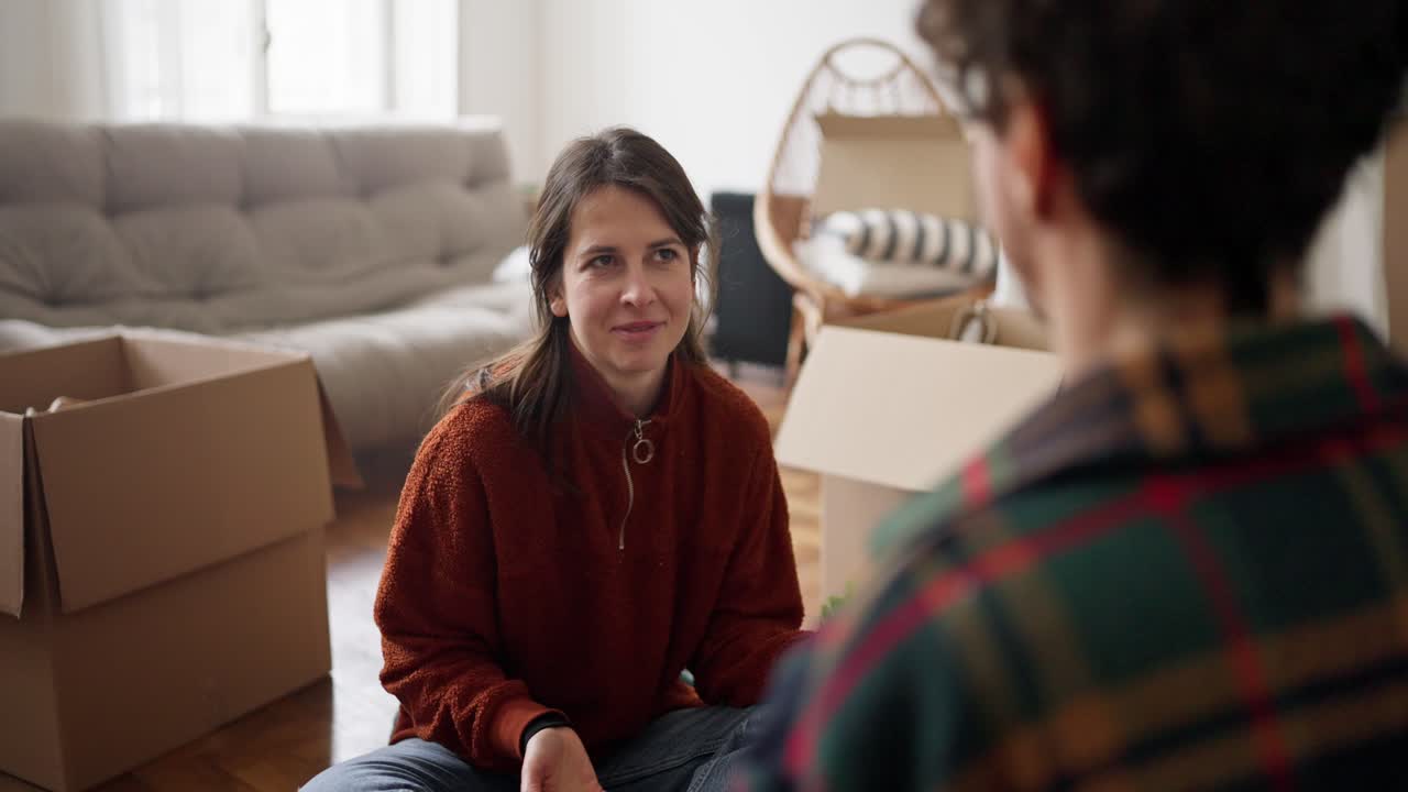 Couple Moving In