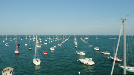 Aerial-flyover-of-Monroe-Harbor-in-Chicago,-Illinois