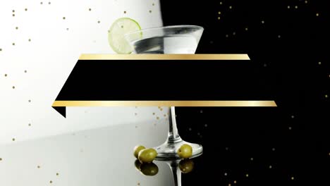 Animation-Von-Flecken-über-Einem-Glas-Getränk