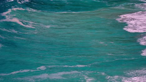 Closeup-view-of-ocean-waves-on-the-Pacific-Coast-of-California