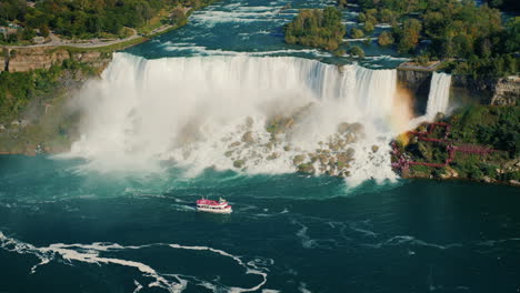 cataratas del niágara y barco