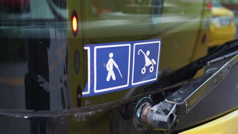 bus accessibility signs