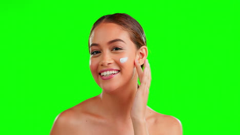 Pantalla-Verde,-Crema-Facial-Y-Mujer-Feliz-En-El-Estudio