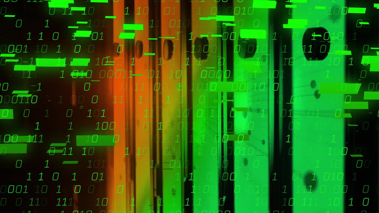 Server-Racks leuchten unter grünem und bernsteinfarbenem Licht, während Binärcode über Panels schwebt