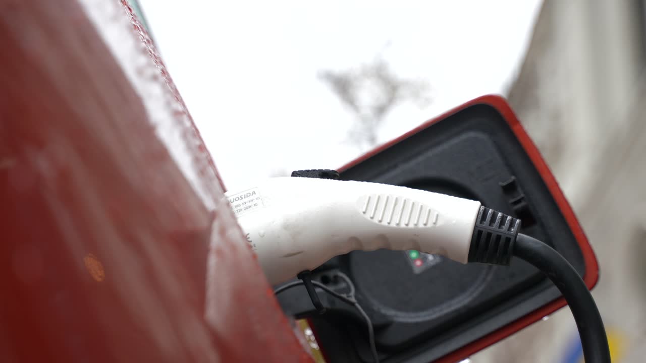 Зарядка электромобиля