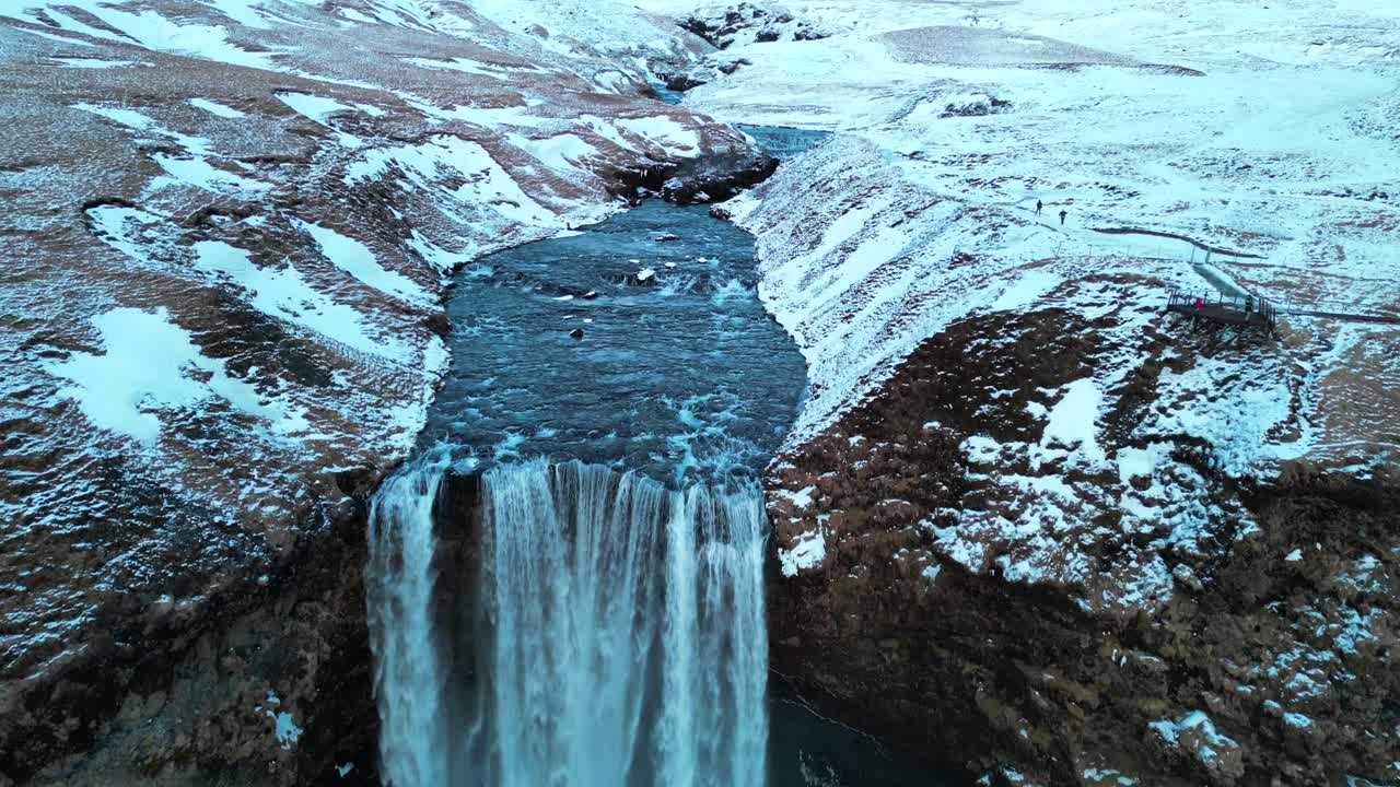 Paesaggio invernale delle cascate