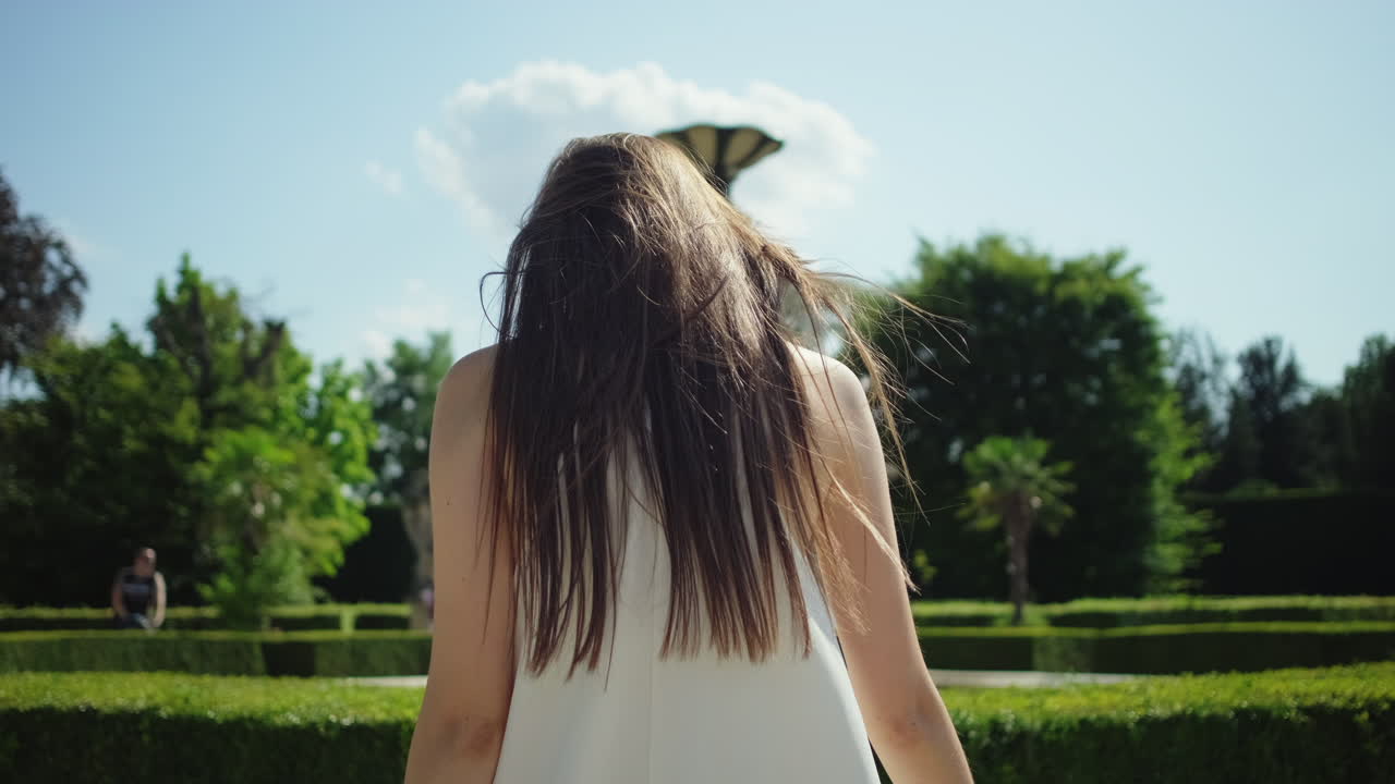 공원에 있는 여자