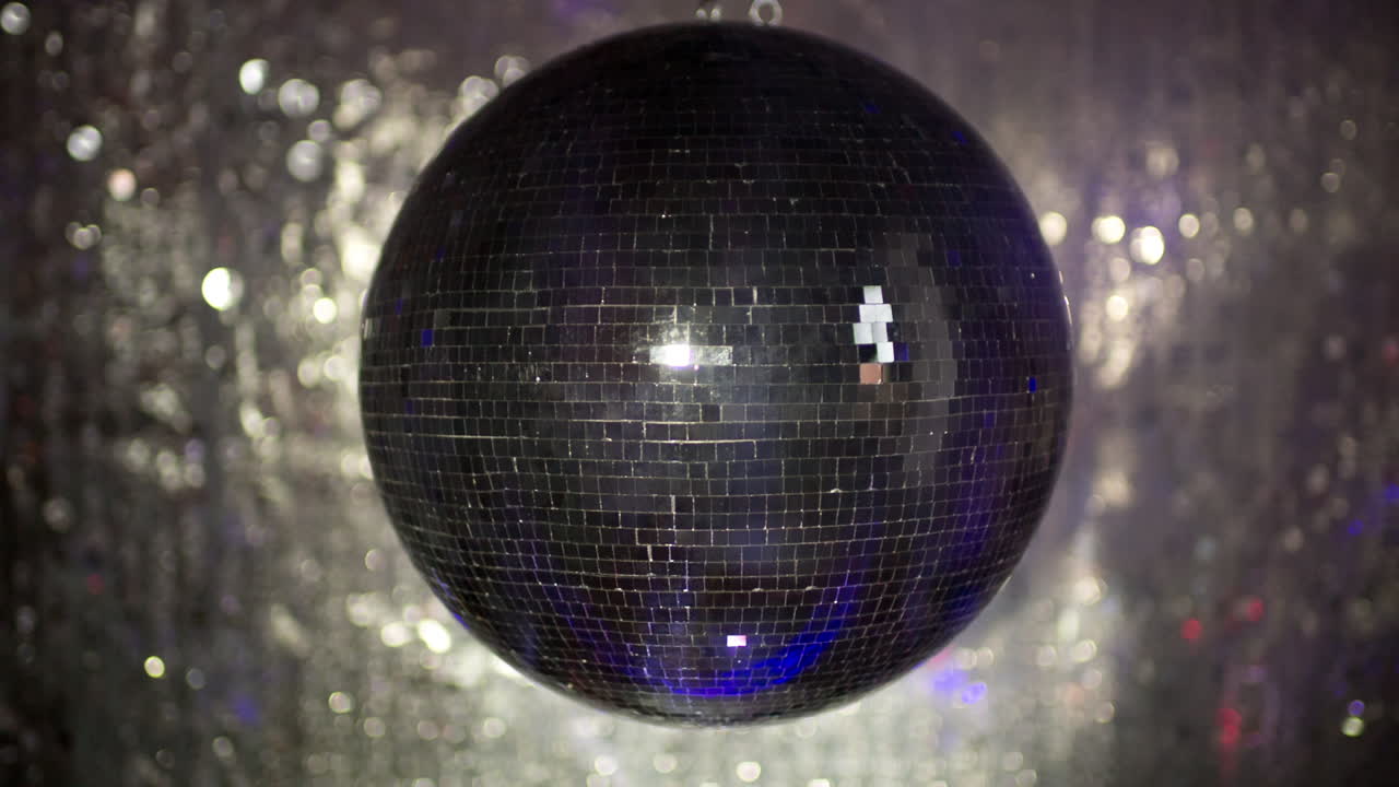 Black Discoball 00