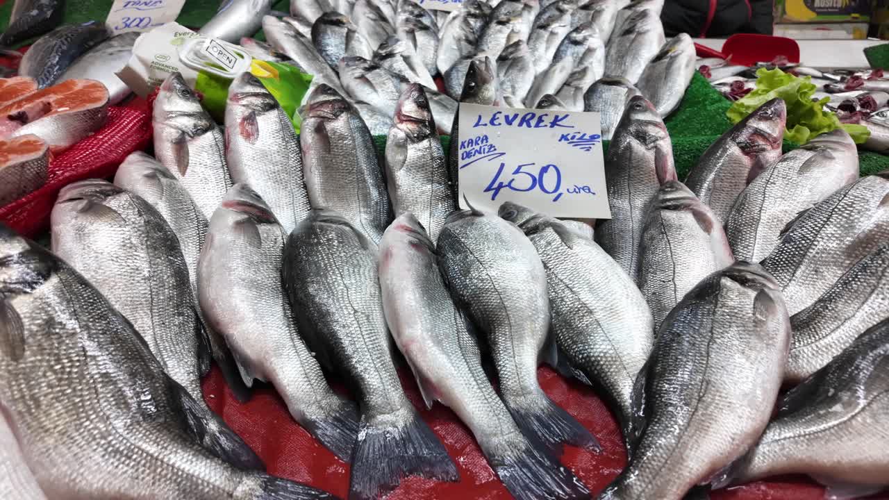Pesce fresco al mercato