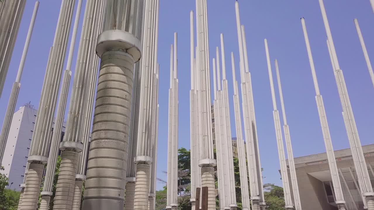 메델린의 플라자  ⁇ 세로스 (plaza cinceros) 의 4k 느린 파노라마 촬영
