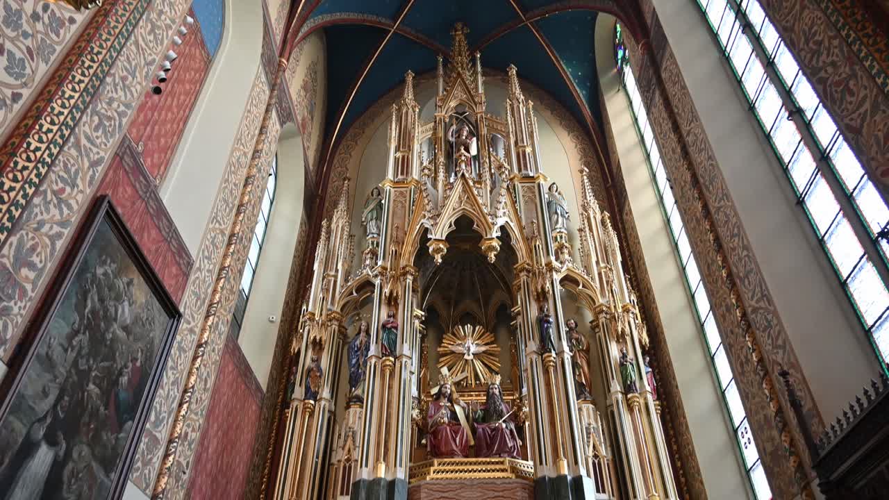 크라쿠프의 교회 내부