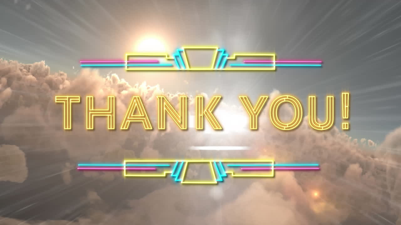 animación de texto de agradecimiento sobre el cielo nublado al atardecer