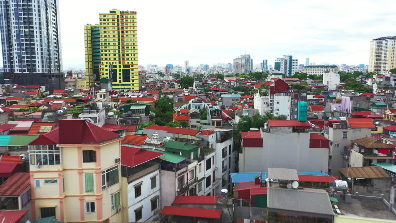 이 도시는 결코 끝나지 않는 것 같아요.