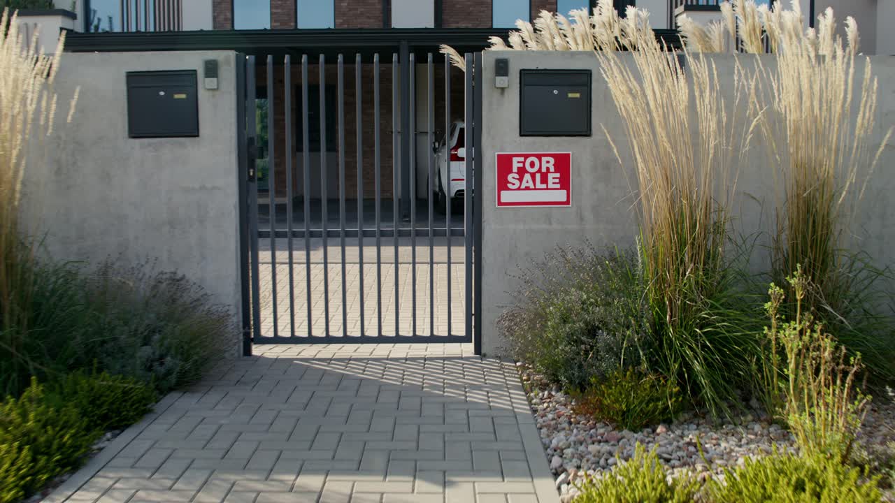 현대적인 집 판매 - 외관